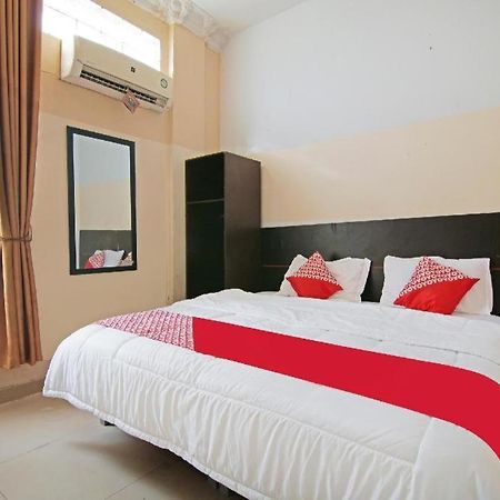 Oyo 91510 Homestay Utama Syariah プカンバル エクステリア 写真