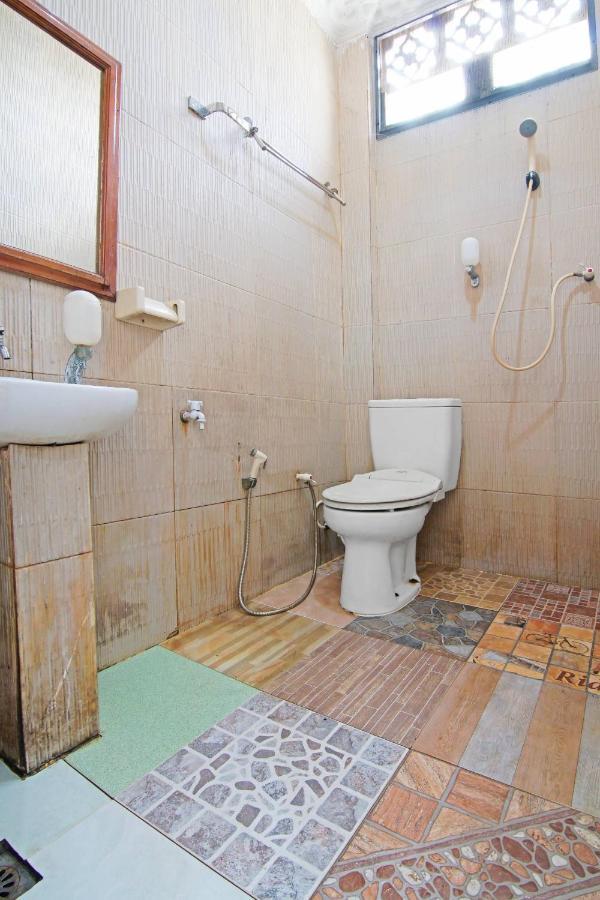 Oyo 91510 Homestay Utama Syariah プカンバル エクステリア 写真